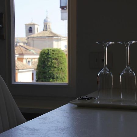 Dreamich - Scavi Romani Apartment Desenzano del Garda Luaran gambar