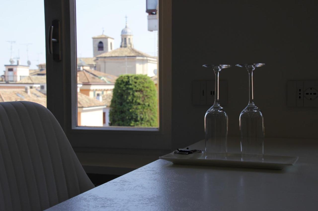 Dreamich - Scavi Romani Apartment Desenzano del Garda Luaran gambar