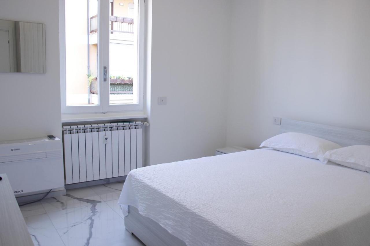 Dreamich - Scavi Romani Apartment Desenzano del Garda Luaran gambar
